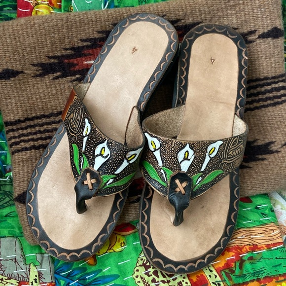 Calla Lily Mexican Leather Handmade Sandals 7 GUC - Picture 1 of 3